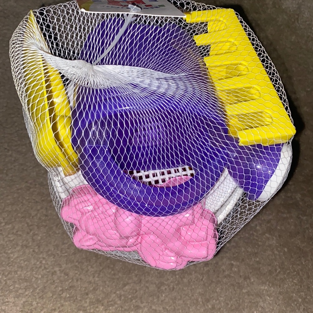 Unicorn ๐ฆ Bucket Set - Picture 3 of 5